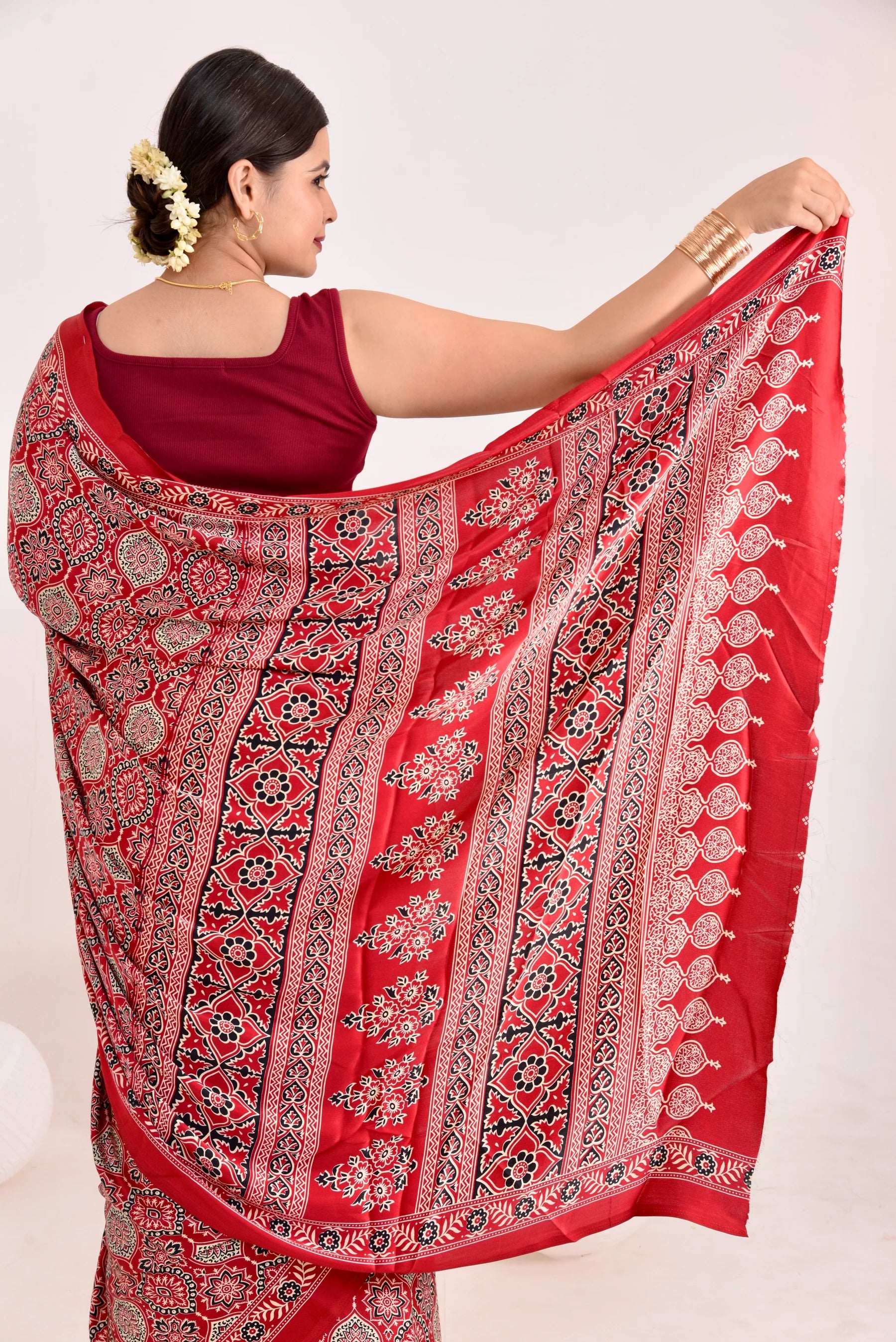 RADHA RANI-PREMIUM MODAL SILK SAREE