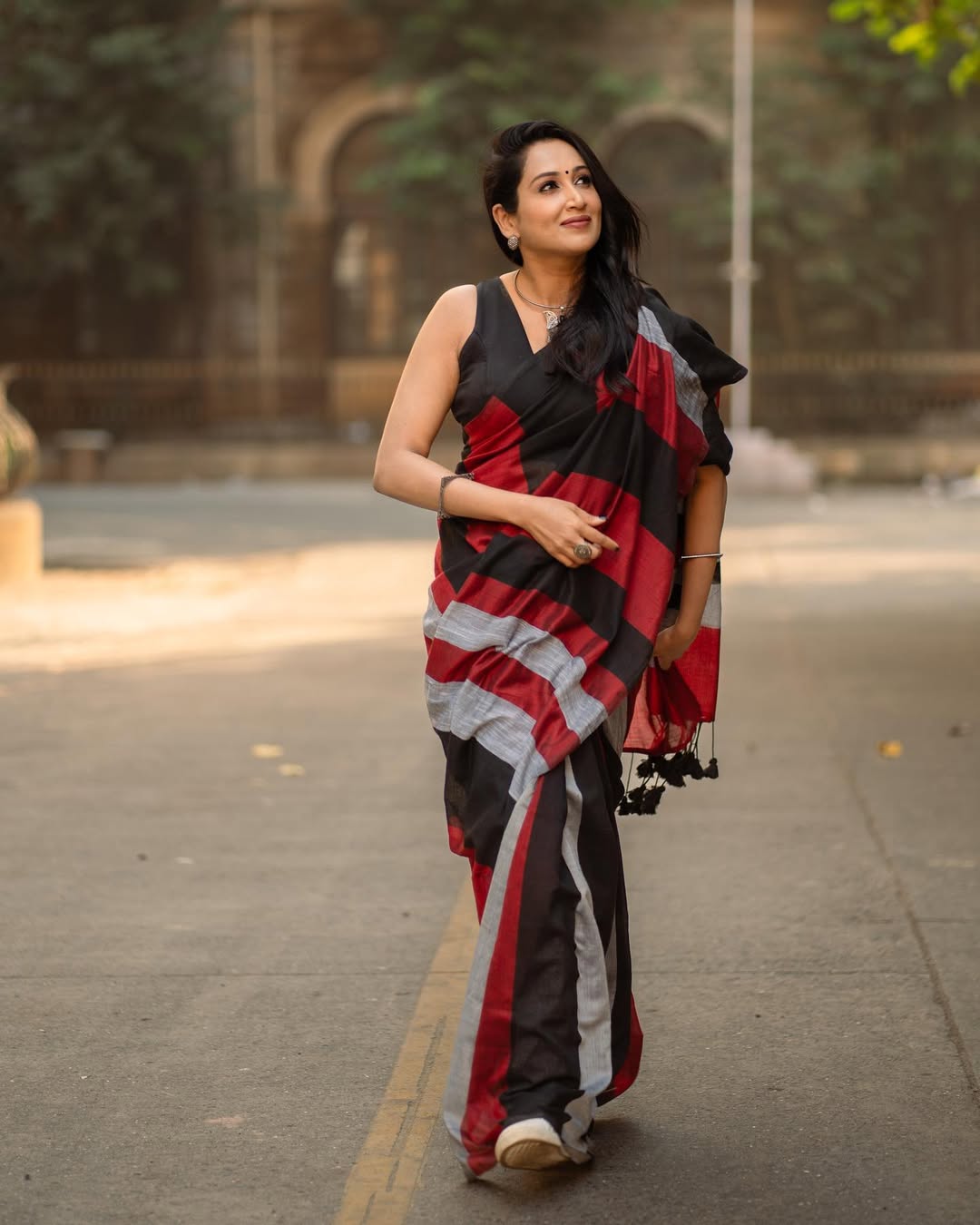 ALAG TUJHSE WALE PREMIUM LINEN COTTON SAREE